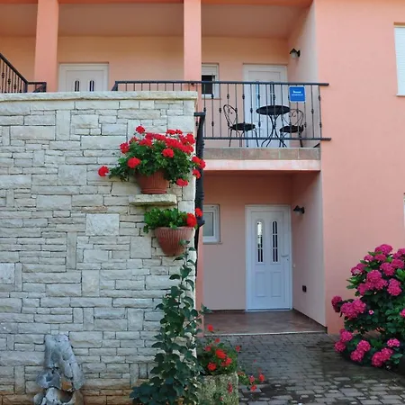 Secret Garden Guest house *